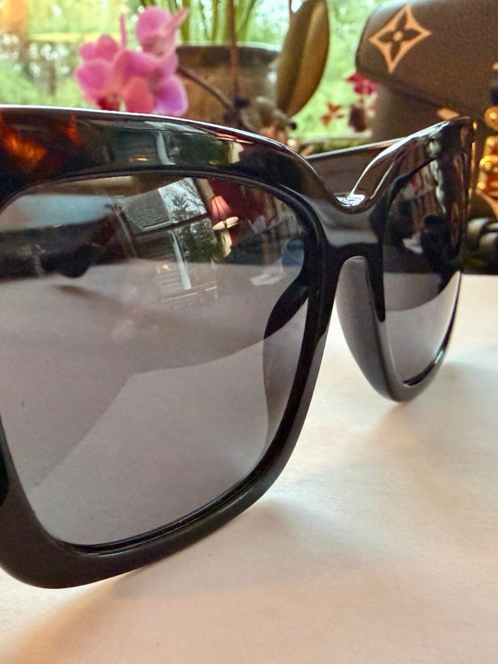 DIFF Lizzy Sunglasses - Picture 7 of 13
